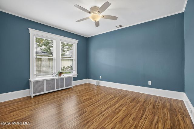 40 Seward Avenue, Toms River, NJ 08753