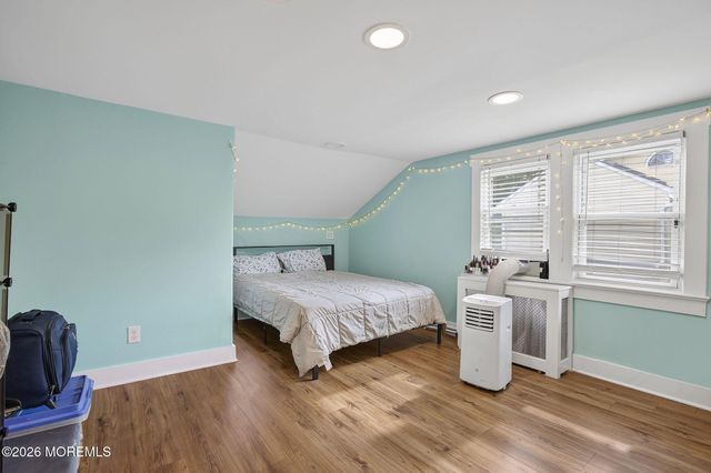 40 Seward Avenue, Toms River, NJ 08753