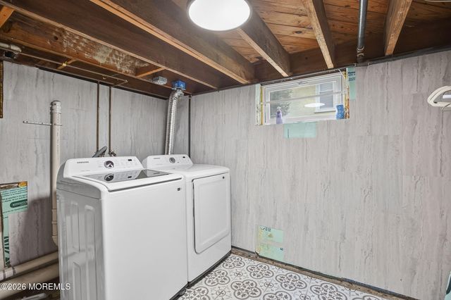 40 Seward Avenue, Toms River, NJ 08753