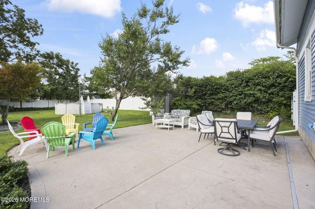 40 Seward Avenue, Toms River, NJ 08753