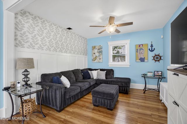 40 Seward Avenue, Toms River, NJ 08753