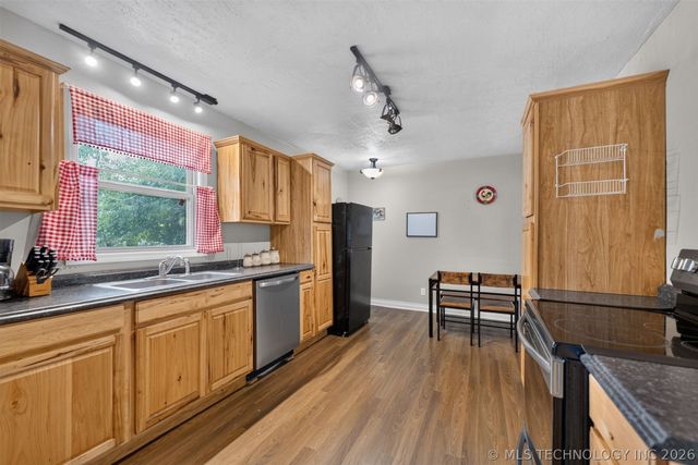 319 N Rowe, Pryor, OK 74361