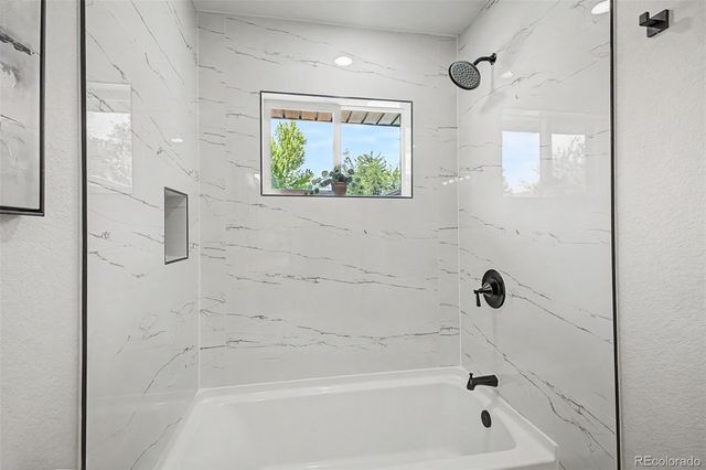 6019 S Broadway, Littleton, CO 80121