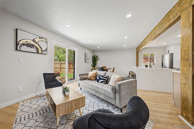 6019 S Broadway, Littleton, CO 80121