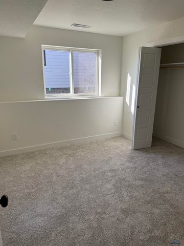 656 EAGLE CT, Box Elder, SD 57719