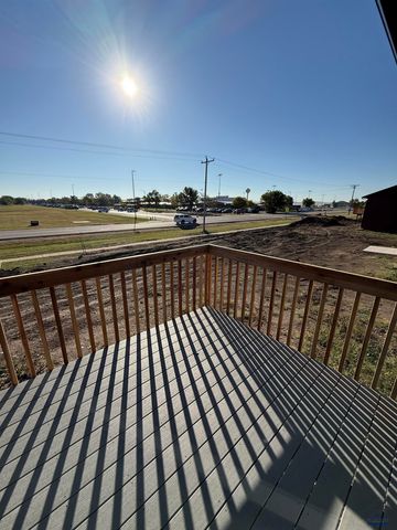 656 EAGLE CT, Box Elder, SD 57719