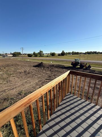 656 EAGLE CT, Box Elder, SD 57719