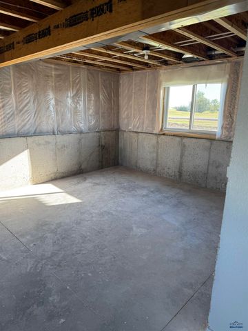 656 EAGLE CT, Box Elder, SD 57719