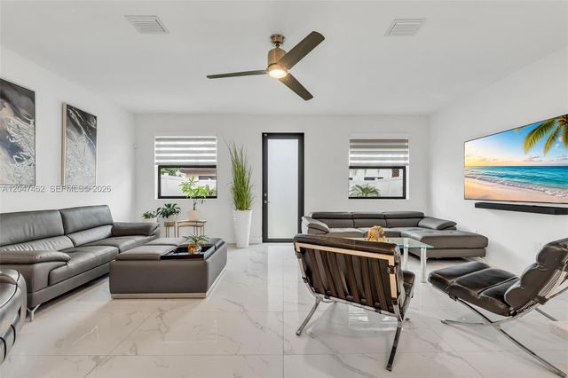 3538 W 108th Street, Hialeah, FL 33018