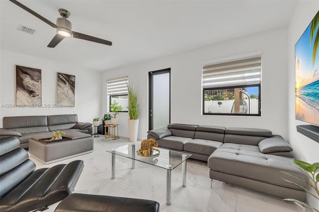 3538 W 108th Street, Hialeah, FL 33018