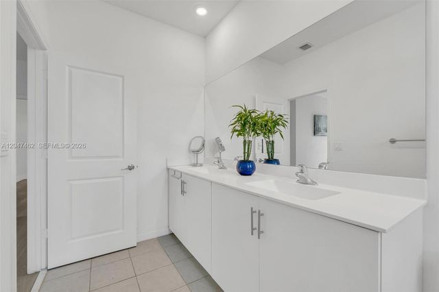 3538 W 108th Street, Hialeah, FL 33018