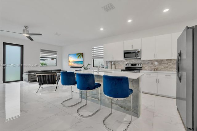 3538 W 108th Street, Hialeah, FL 33018