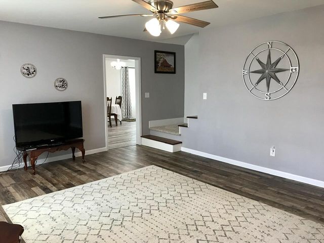 62 Crafts Church RD, Glade Hill, VA 24092