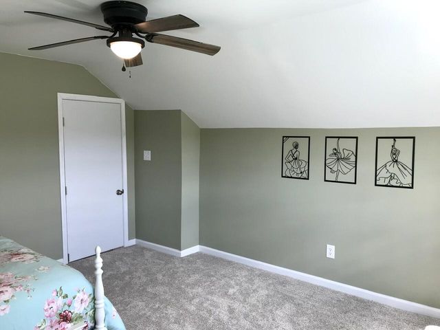 62 Crafts Church RD, Glade Hill, VA 24092