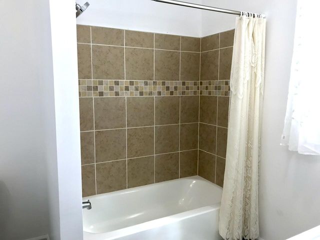 62 Crafts Church RD, Glade Hill, VA 24092