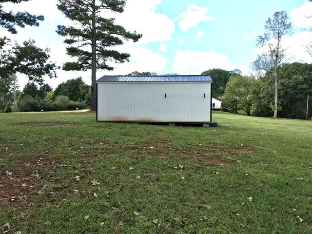 62 Crafts Church RD, Glade Hill, VA 24092