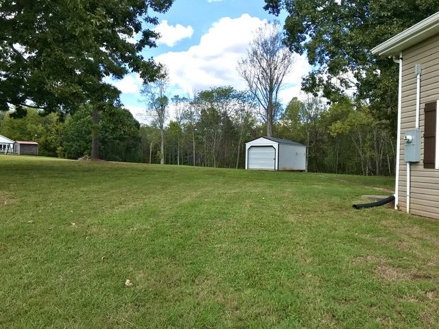 62 Crafts Church RD, Glade Hill, VA 24092