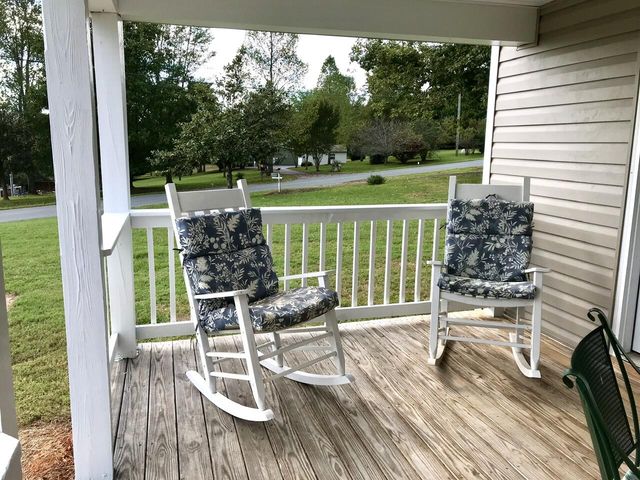 62 Crafts Church RD, Glade Hill, VA 24092