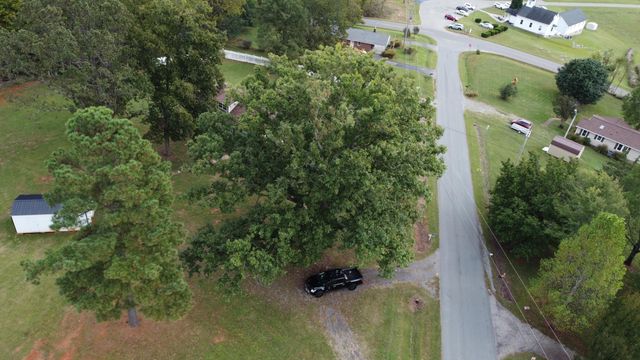 62 Crafts Church RD, Glade Hill, VA 24092