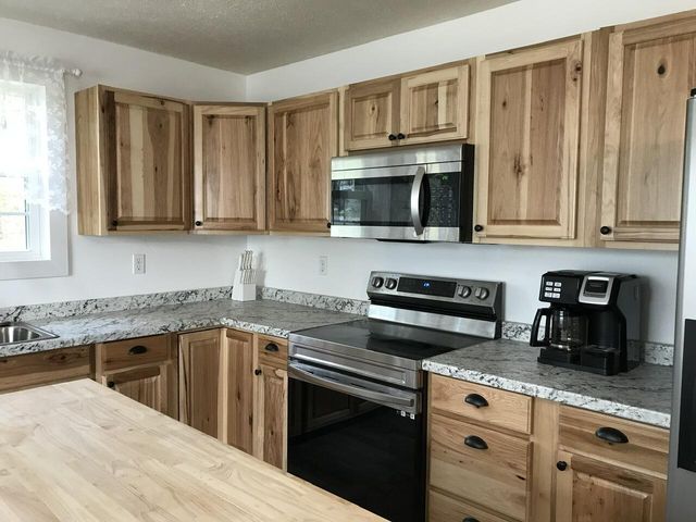 62 Crafts Church RD, Glade Hill, VA 24092