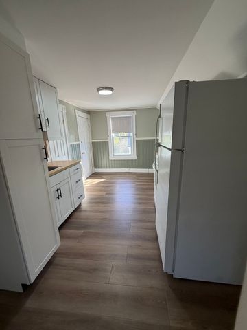 147 Gershom Ave 2, Lowell, MA 01854