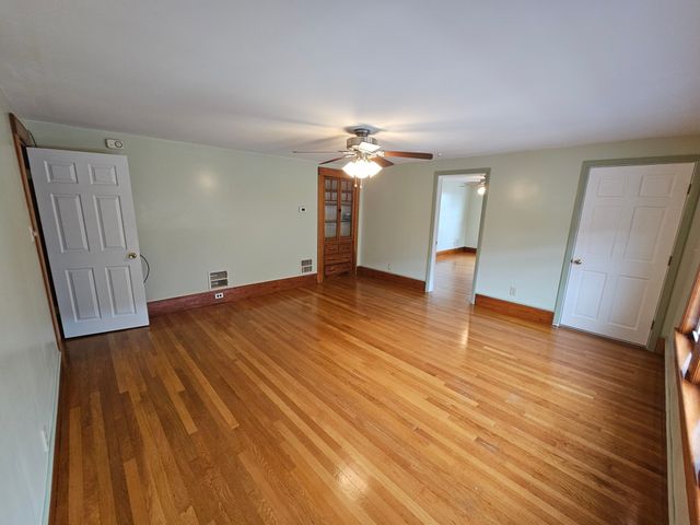 147 Gershom Ave 2, Lowell, MA 01854