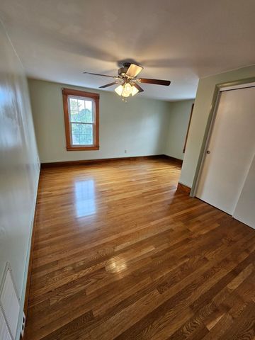 147 Gershom Ave 2, Lowell, MA 01854