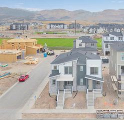 12692 S GLACIER TRAIL LN #126, Herriman, UT 84096