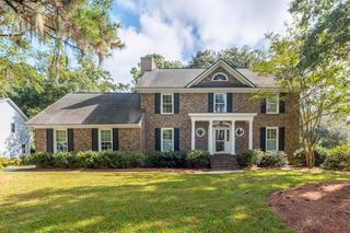 1146 Manor Lane, Mount Pleasant, SC 29464