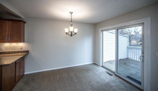 1711 W 140th Street, Burnsville, MN 55337