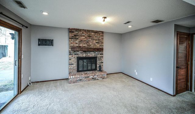 1711 W 140th Street, Burnsville, MN 55337