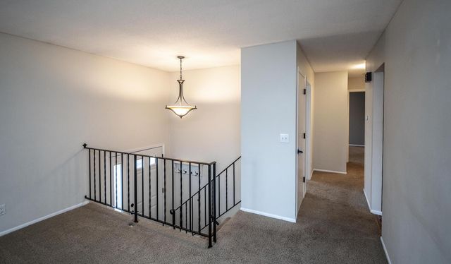 1711 W 140th Street, Burnsville, MN 55337