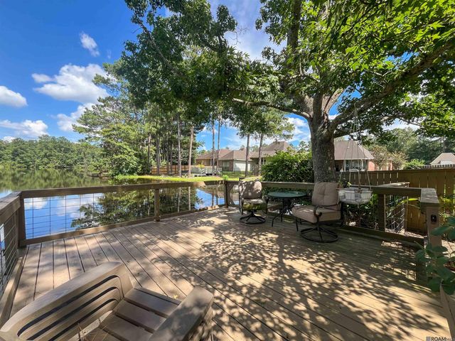 27780 Lakeshore Dr, Walker, LA 70785