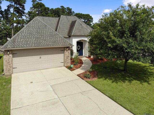 27780 Lakeshore Dr, Walker, LA 70785