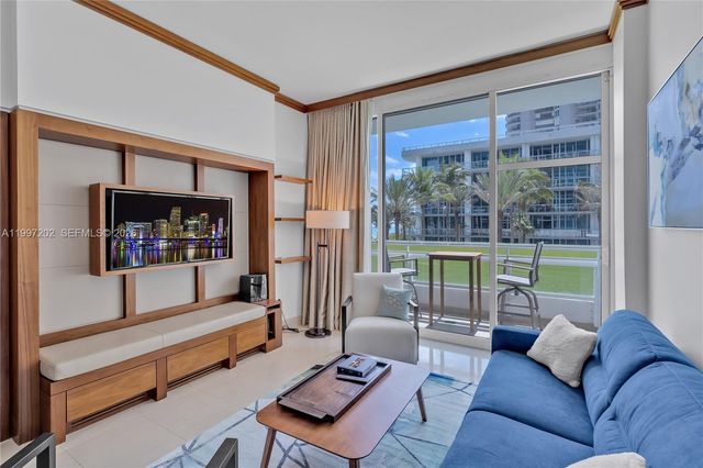 6801 Collins Ave 214, Miami Beach, FL 33141