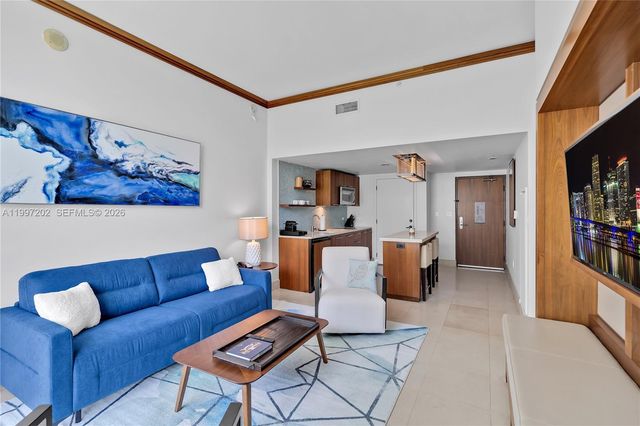 6801 Collins Ave 214, Miami Beach, FL 33141