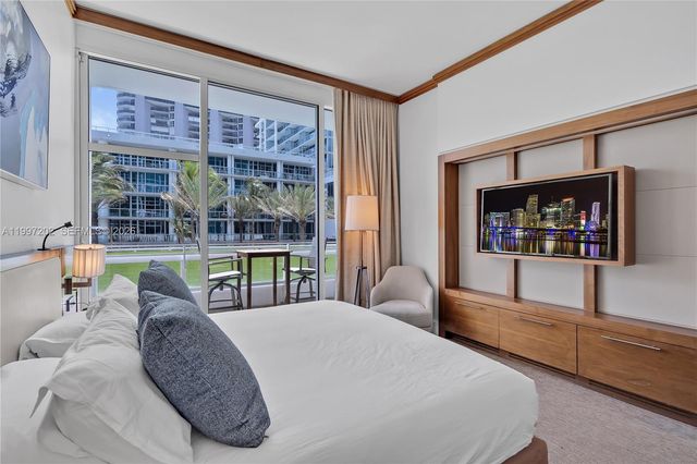 6801 Collins Ave 214, Miami Beach, FL 33141