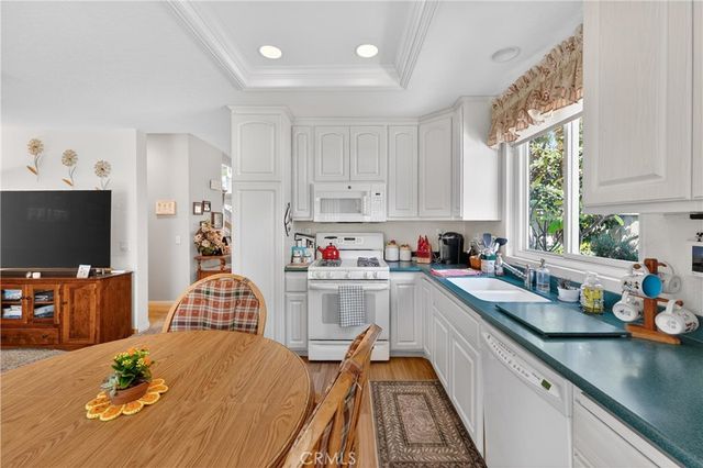 198 Monroe, Irvine, CA 92620