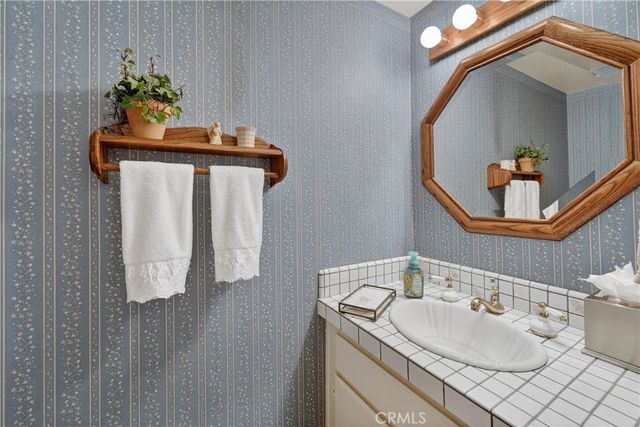 198 Monroe, Irvine, CA 92620