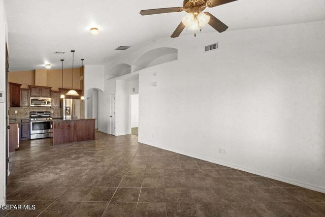 3276 PERUVIAN PASO, El Paso, TX 79938