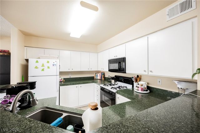 7909 Fossil Creek Lane 102, Las Vegas, NV 89145