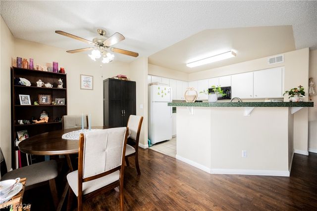 7909 Fossil Creek Lane 102, Las Vegas, NV 89145