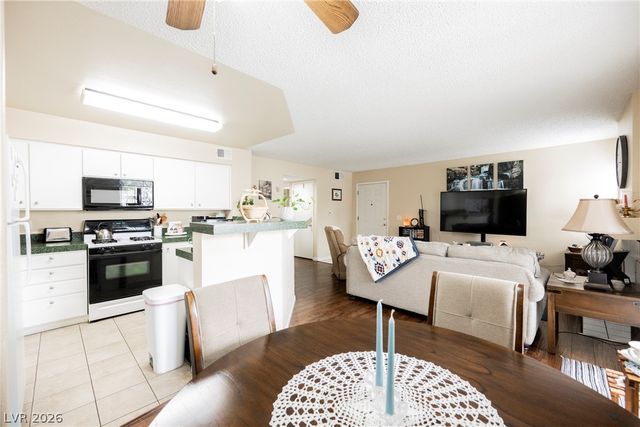 7909 Fossil Creek Lane 102, Las Vegas, NV 89145