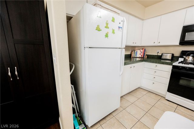 7909 Fossil Creek Lane 102, Las Vegas, NV 89145