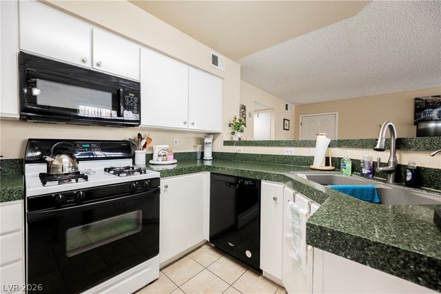 7909 Fossil Creek Lane 102, Las Vegas, NV 89145