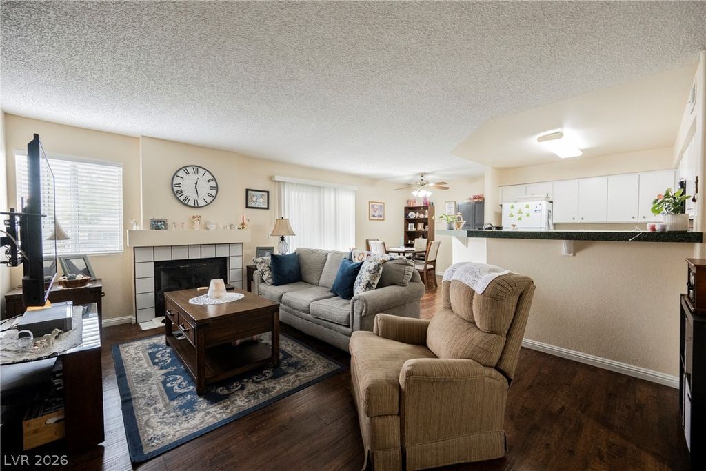 7909 Fossil Creek Lane 102, Las Vegas, NV 89145 — photo 4