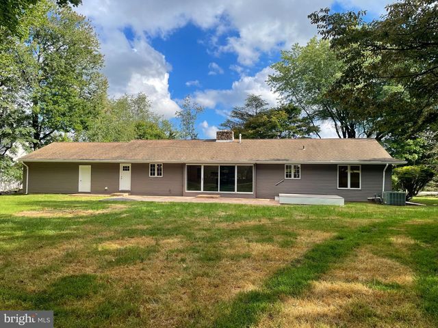 2734 OLD CEDAR GROVE RD, Broomall, PA 19008