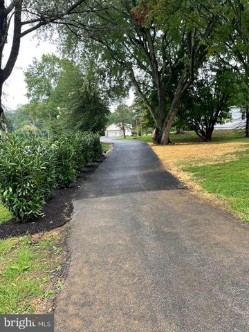 2734 OLD CEDAR GROVE RD, Broomall, PA 19008