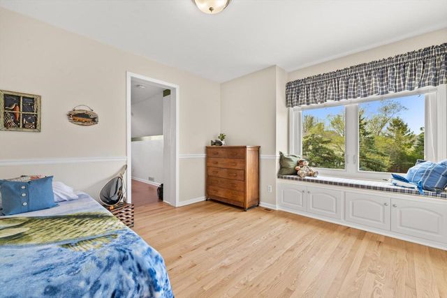 1618 34th COURT, Kenosha, WI 53144