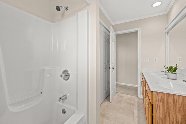 1618 34th COURT, Kenosha, WI 53144